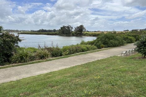 Photo of property in 25 Ngakoro Road, Karaka, Papakura, 2113