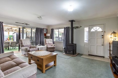 Photo of property in 55e Springs Road, Parakai, 0830