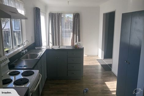 Photo of property in 3 Bryce Place, Kelvin Grove, Palmerston North, 4414