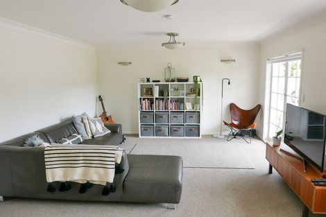 Photo of property in 20a Oriwa Street, Waikanae, 5036