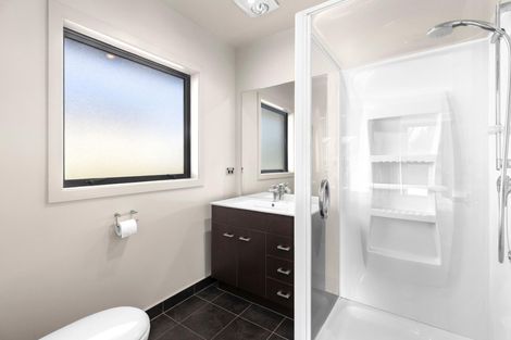 Photo of property in 1 Coromandel Street, Wanaka, 9305