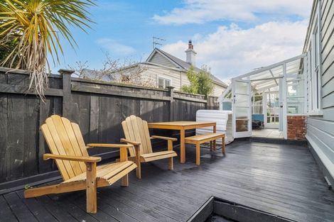 Photo of property in 17 Stanley Street, Kenmure, Dunedin, 9011
