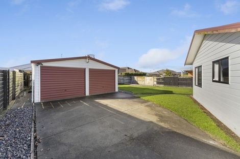 Photo of property in 47 Peppertree Glade, Kelvin Grove, Palmerston North, 4414