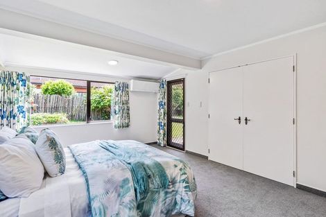 Photo of property in 17a Iti Grove, Waikanae, 5036