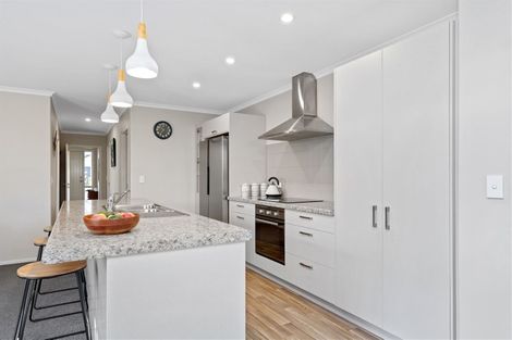 Photo of property in 28 Oakwood Way, Papamoa Beach, Papamoa, 3118