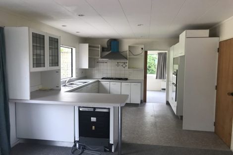 Photo of property in 17 Shastri Terrace, Khandallah, Wellington, 6035