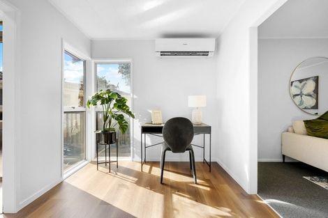 Photo of property in 63 Awaruku Road, Torbay, Auckland, 0630