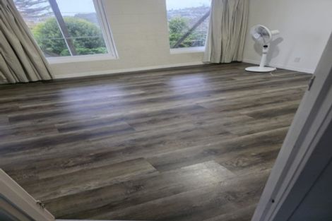 Photo of property in 93 Coronation Road, Hillcrest, Auckland, 0627