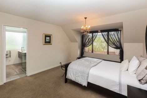 Photo of property in 105b Holly Road, St Albans, Christchurch, 8014