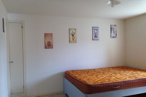 Photo of property in 58 Powrie Street, Glenfield, Auckland, 0629