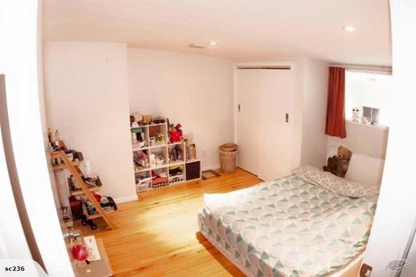 Photo of property in Las Olas De Cuba, 13/35 Torrens Terrace, Mount Cook, Wellington, 6011