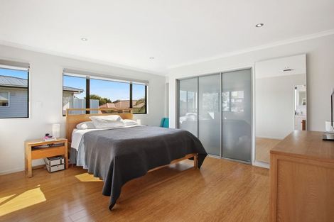 Photo of property in 21 Waller Avenue, Bucklands Beach, Auckland, 2012