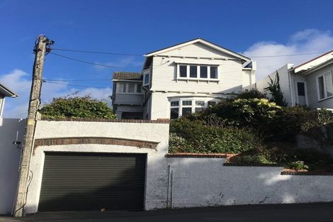 Photo of property in 77 Webb Street, Mount Cook, Wellington, 6011