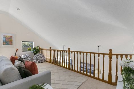 Photo of property in 69 Woodhouse Avenue, Karori, Wellington, 6012