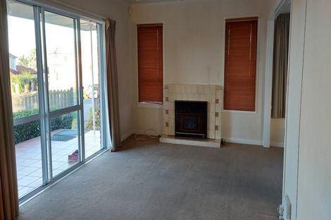 Photo of property in 434 Old Te Atatu Road, Te Atatu Peninsula, Auckland, 0610