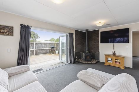 Photo of property in 57 Mazengarb Road, Paraparaumu Beach, Paraparaumu, 5032