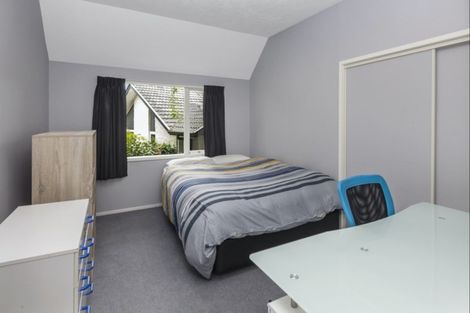 Photo of property in 18 Lombard Place, Avonhead, Christchurch, 8042