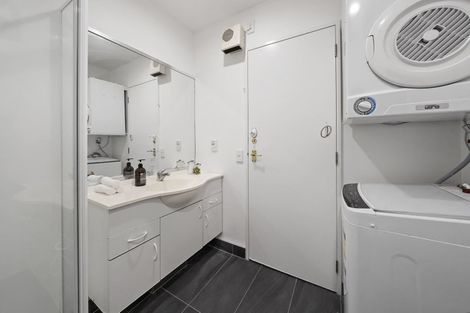 Photo of property in Courtenay Apartments, 408/120u Courtenay Place, Te Aro, Wellington, 6011