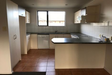 Photo of property in 18 Morewa Place, Takanini, 2112