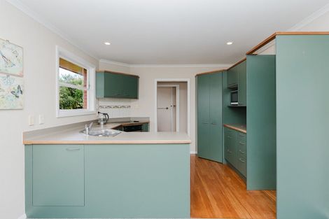 Photo of property in 6 Gerrand Place, Chedworth, Hamilton, 3210
