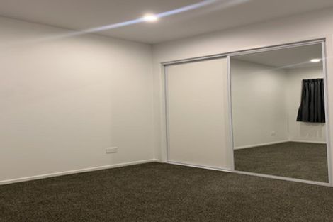 Photo of property in 4/58 Kemp Road, Massey, Auckland, 0614