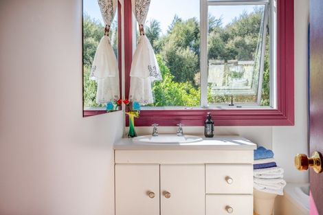 Photo of property in 25 Seaview Lane, Wainui, French Farm, 7582