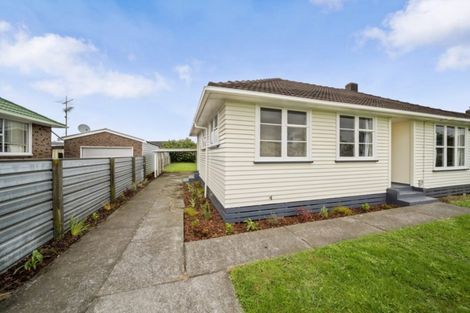 Photo of property in 279 South Road, Hawera, 4610