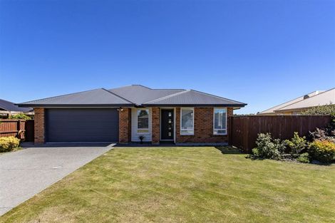 Photo of property in 5 Lancewood Way, Rangiora, 7400