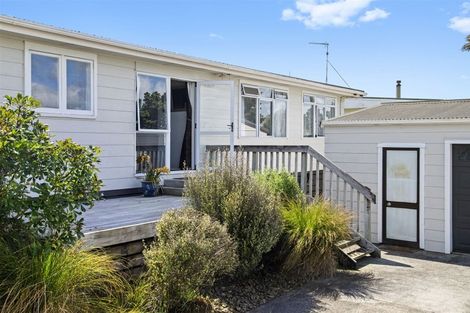 Photo of property in 28 Saint Johns Avenue, Tuakau, 2121