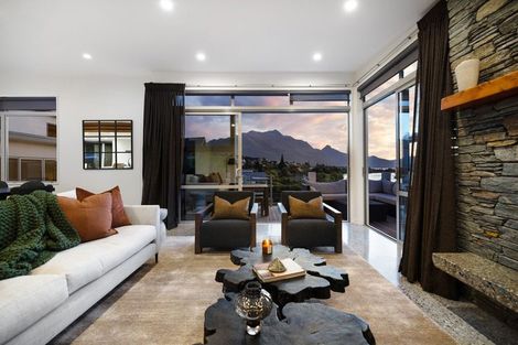 Photo of property in 497 Peninsula Road, Kelvin Heights, Queenstown, 9300