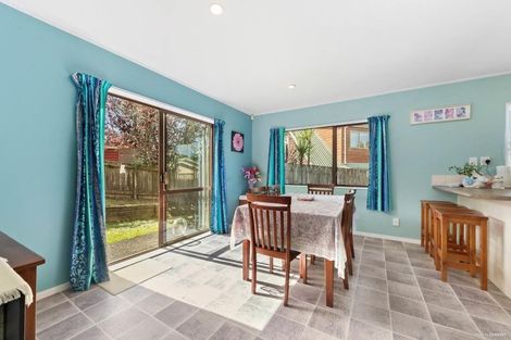 Photo of property in 9 Milan Drive, Glen Eden, Auckland, 0602