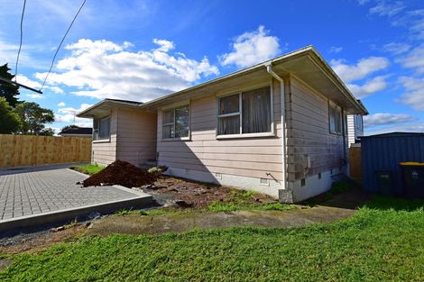 Photo of property in 23 Astor Place, Manurewa, Auckland, 2102