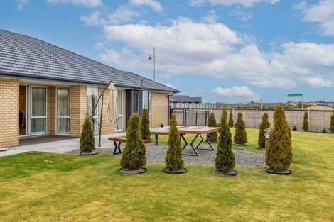 Photo of property in 85 Tiritiri Moana Drive, Pegasus, 7612