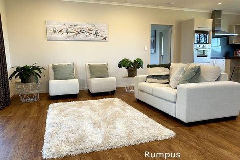 Photo of property in 36a Madison Street, Cambridge, 3434