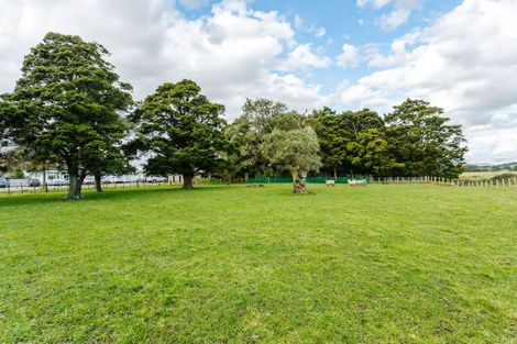 Photo of property in 341 Maharahara Road, Dannevirke, 4972