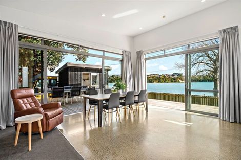 Photo of property in 12b Chapman Road, Te Atatu Peninsula, Auckland, 0610