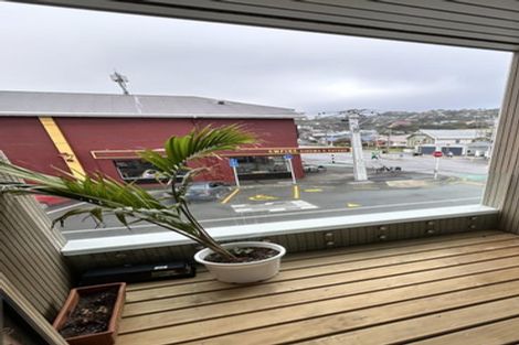 Photo of property in 216 The Parade, Island Bay, Wellington, 6023