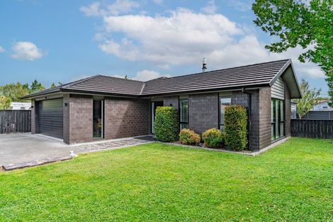 Photo of property in 74 Park Road, Carterton, 5713