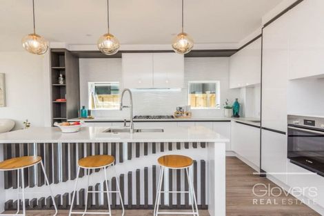 Photo of property in 17 Kearns Drive, Hobsonville, Auckland, 0616