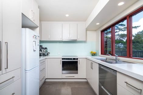 Photo of property in 43 Pinetone Road, Kumeu, 0892