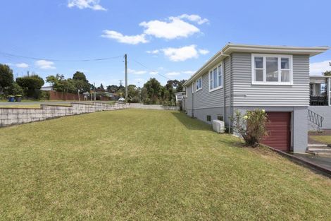 Photo of property in 21 Parrs Cross Road, Henderson, Auckland, 0612