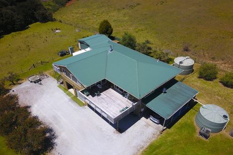 Photo of property in 11 Ocean View Road, Cable Bay, 0420