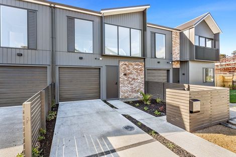 Photo of property in 80 Symes Drive, Red Beach, 0932