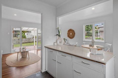 Photo of property in 1 Whimp Avenue, Onerahi, Whangarei, 0110