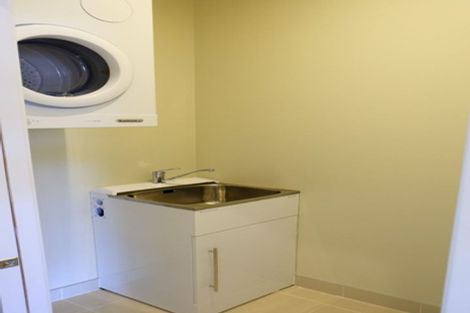Photo of property in 19u2 Collins Avenue, Tawa, Wellington, 5028