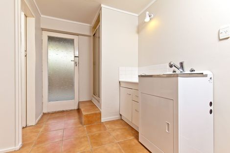 Photo of property in 2/38 Glenvar Road, Torbay, Auckland, 0630