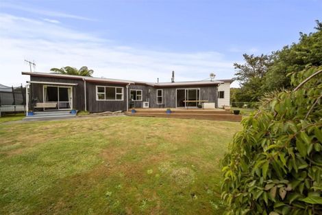 Photo of property in 75 Patu-kukupa Street, Manaia, 4612