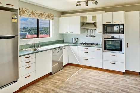 Photo of property in 33 Clipper Street, Titahi Bay, Porirua, 5022