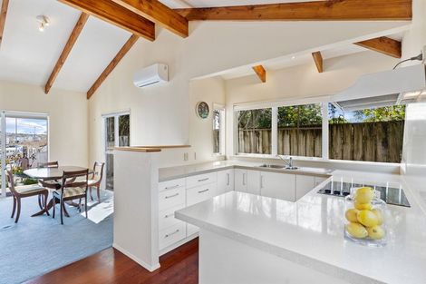 Photo of property in 2/25 College Road, Northcote, Auckland, 0627
