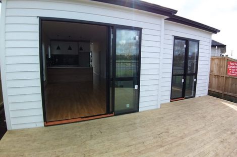 Photo of property in 13 Sapwood Crescent, Takanini, 2110